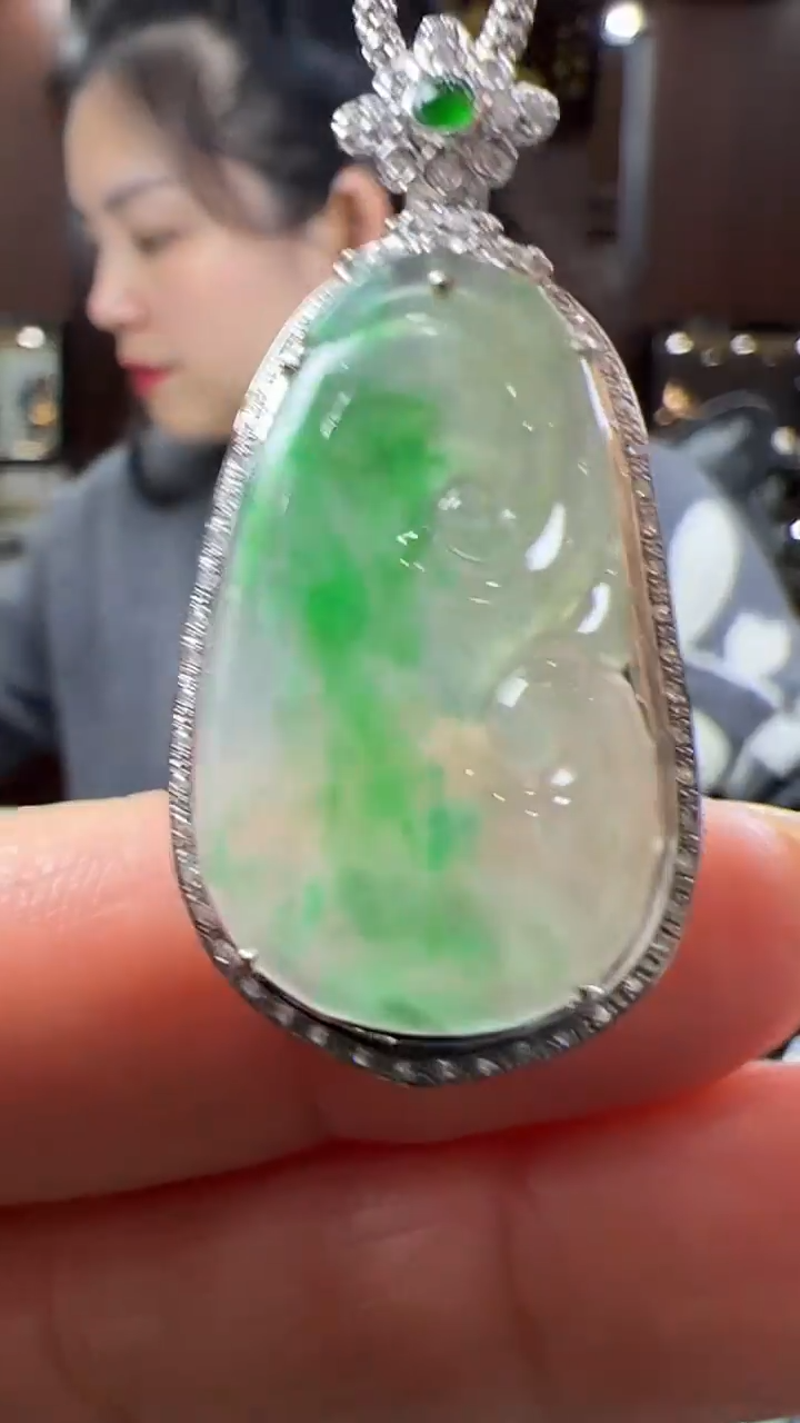 【闪购商品】翡翠挂件18K金镶嵌如意不含链