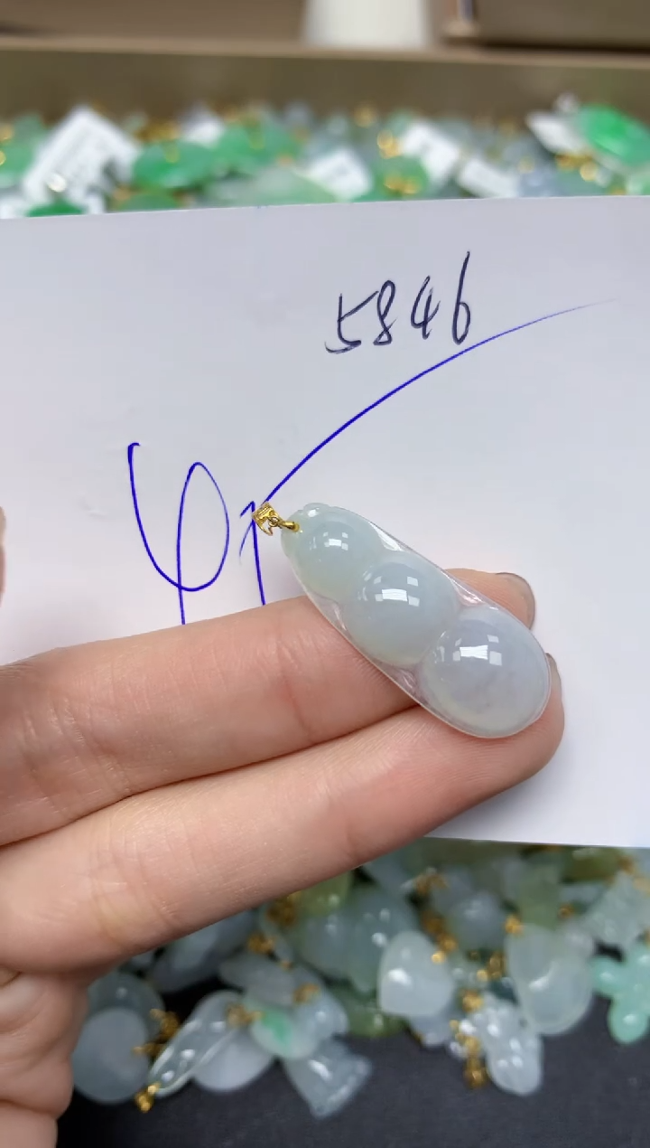 【闪购商品】翡翠颈饰18K金镶嵌天然翡翠A货