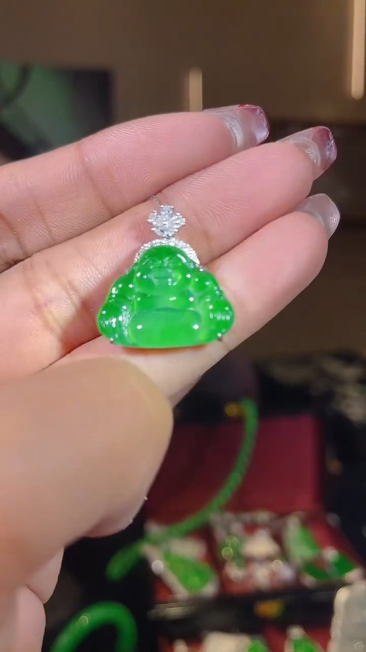 【闪购商品】翡翠吊坠(不含链)18K金镶嵌天然翡翠A货