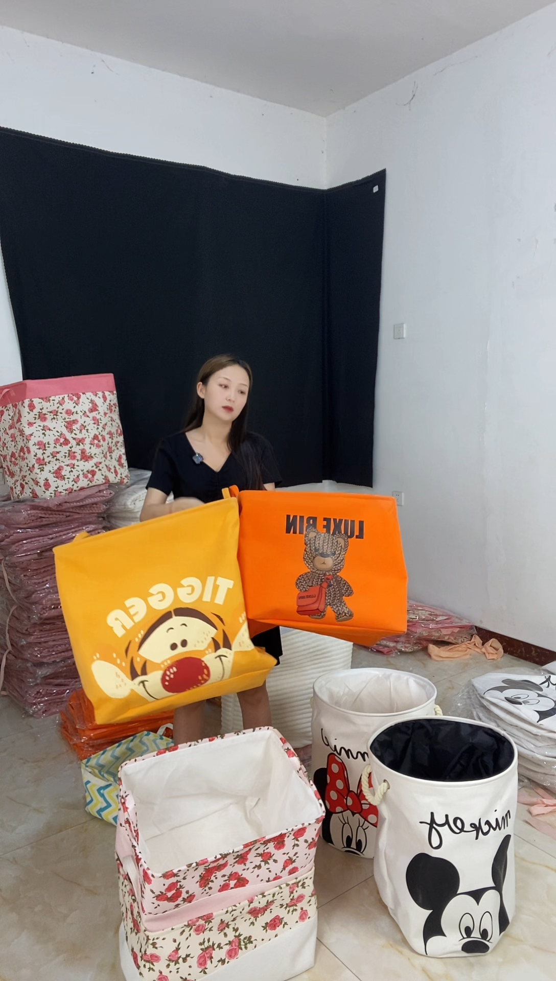 布100升跳跳虎+小熊