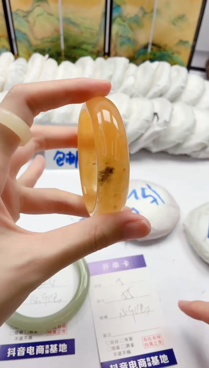 石英质玉手镯未镶嵌5/55hl