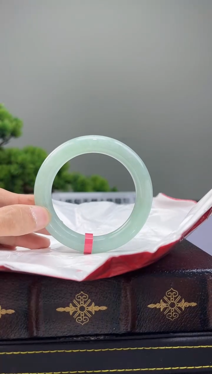 【闪购商品】翡翠手镯未镶嵌手镯22