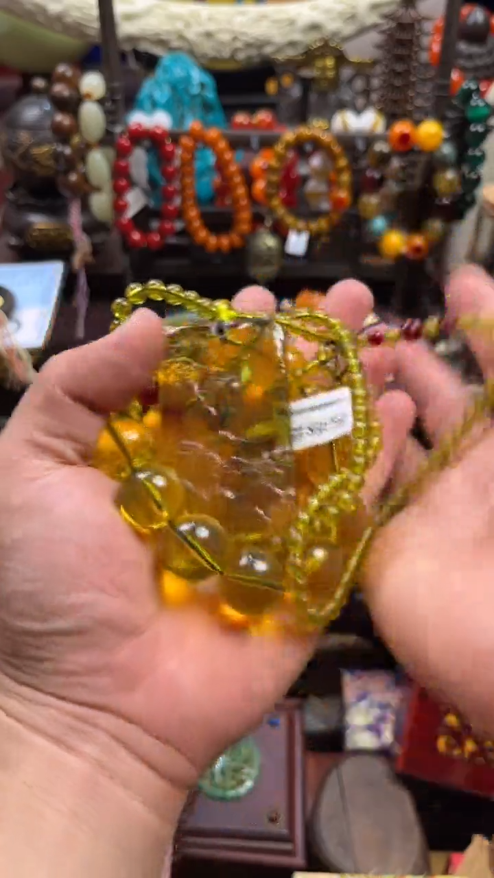 未镶嵌颈饰琥珀茶破山水+黄破