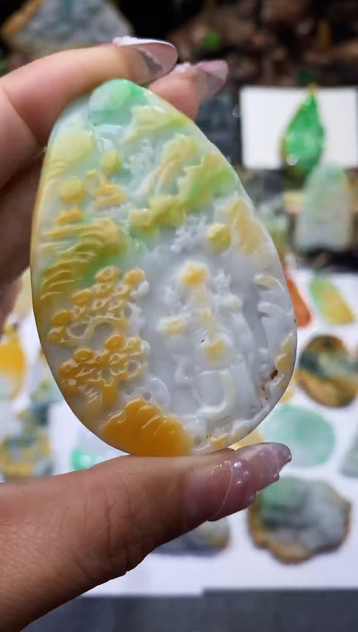 【闪购商品】定制翡翠未镶嵌A货翡翠