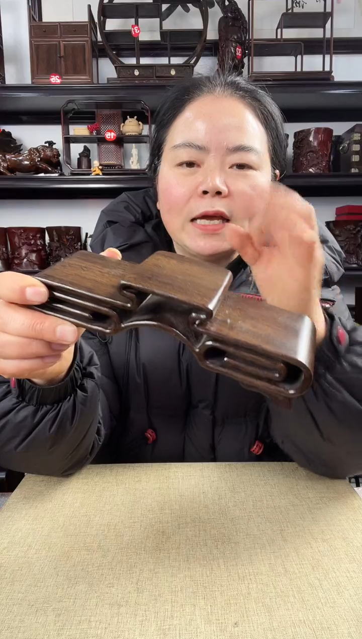 木大三连老李红木工艺品