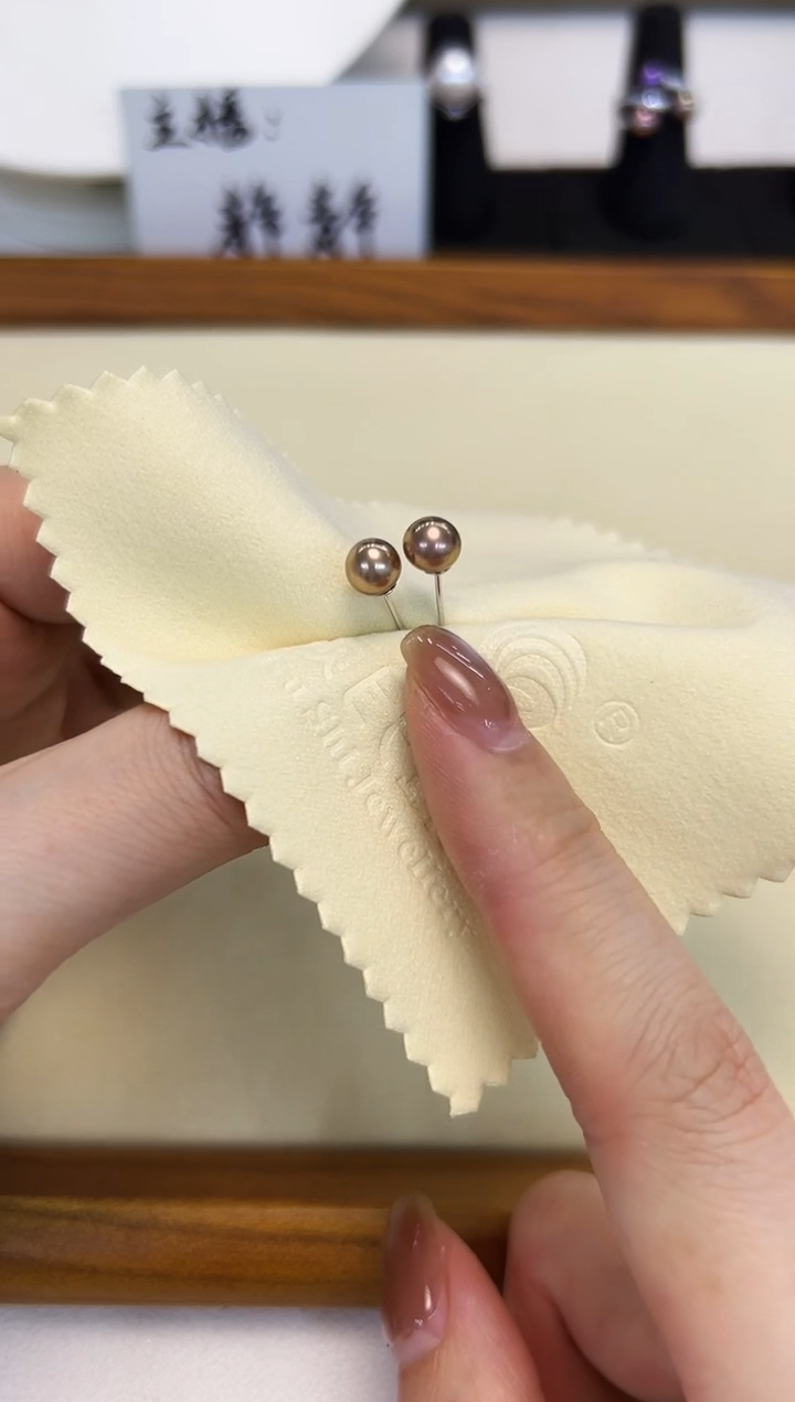 银S925镶嵌耳饰淡水珍珠6MM左右无核2#