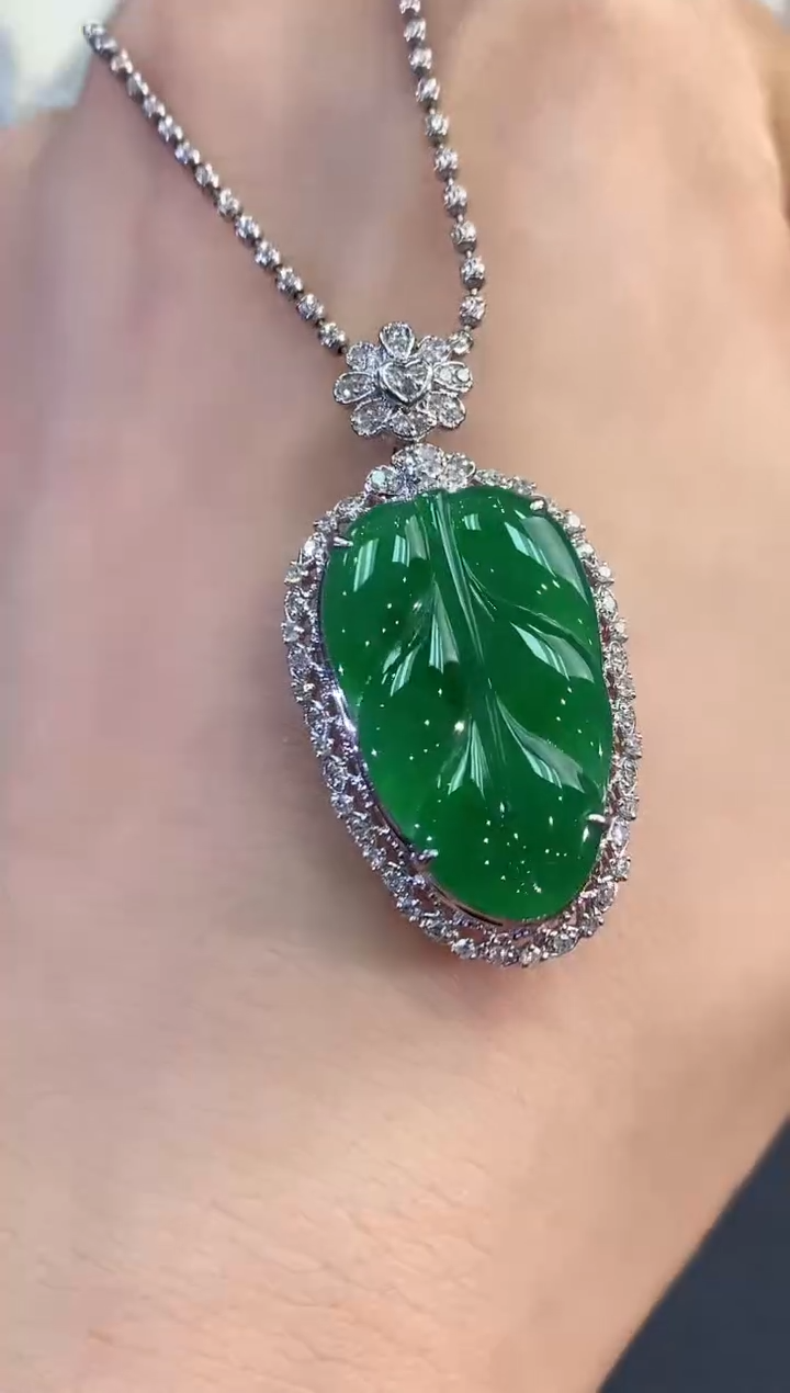 【闪购商品】翡翠吊坠(不含链)18K金镶嵌 B97