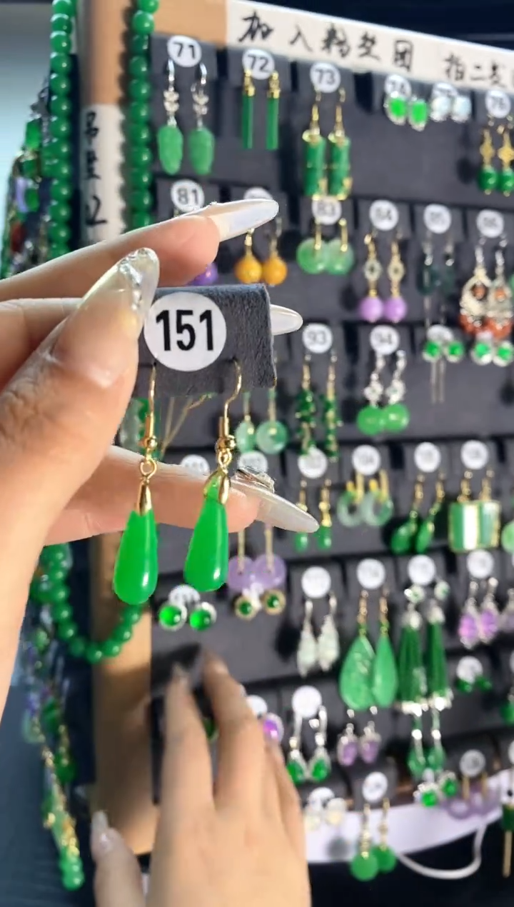 【闪购商品】翡翠耳饰银S925镶嵌151....