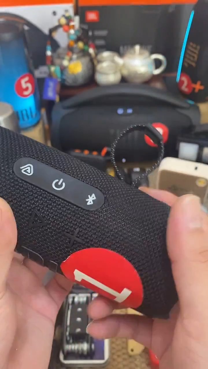 瓷片闪购商品 如图所示