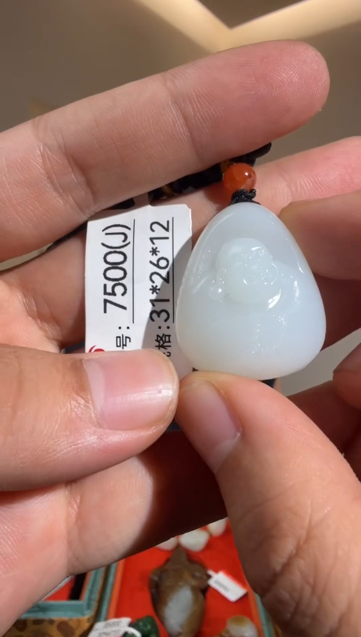 和田玉未镶嵌颈饰J