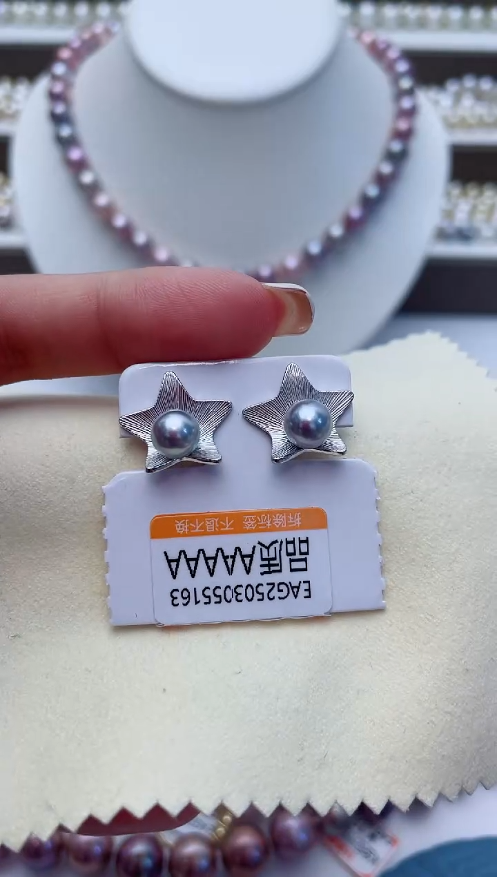 【闪购商品】银S925镶嵌海水珍珠耳饰W55