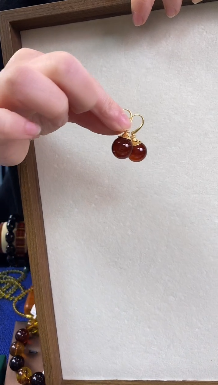 【闪购商品】血珀颈饰银S925镶嵌15+00000