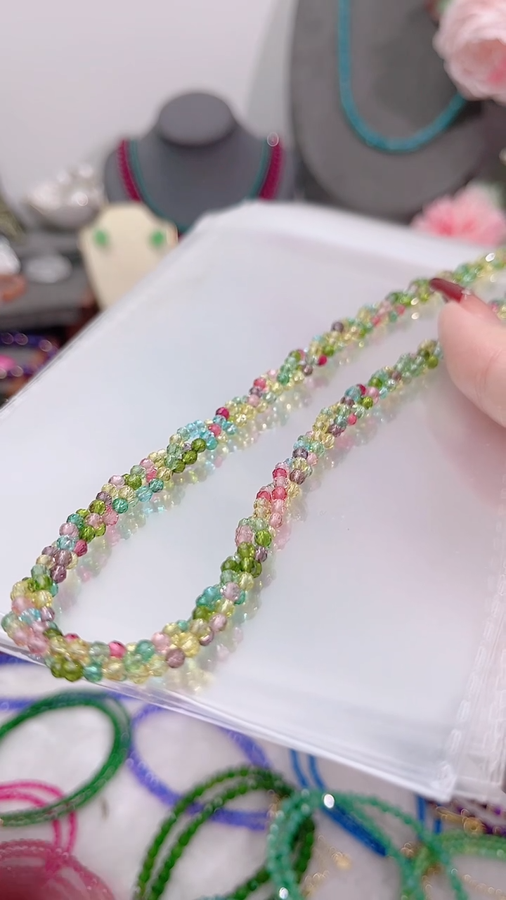 颈饰银S925镶嵌尖晶石彩麻花39.9