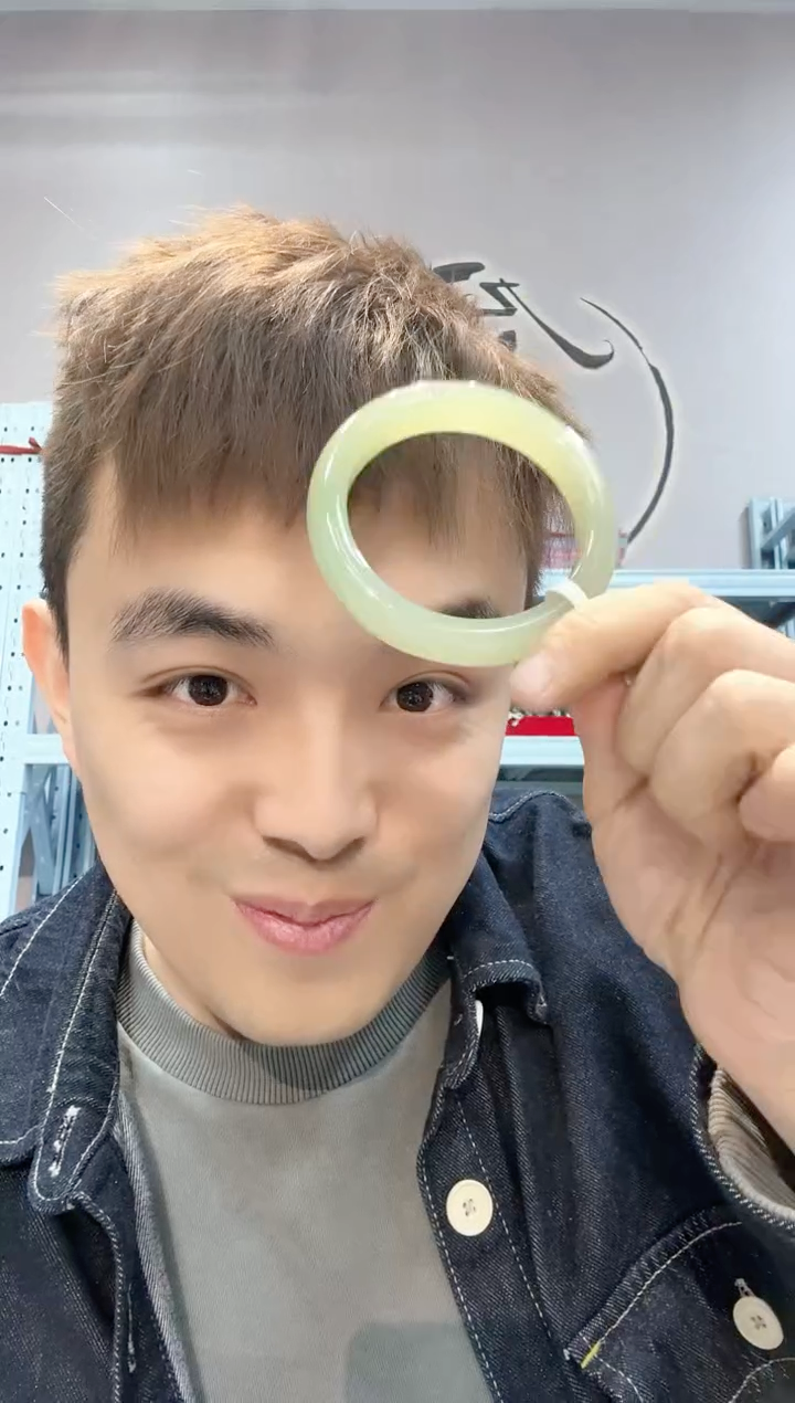 【闪购商品】和田玉手镯未镶嵌1