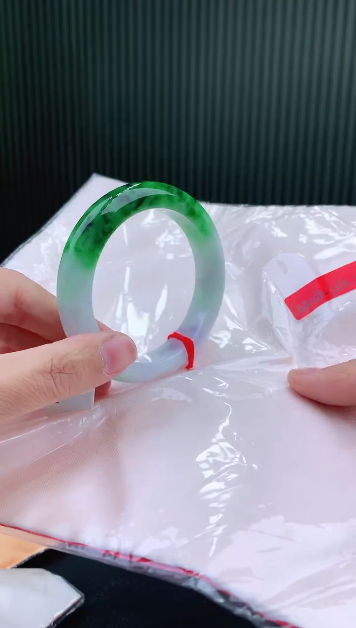 未镶嵌手镯翡翠56