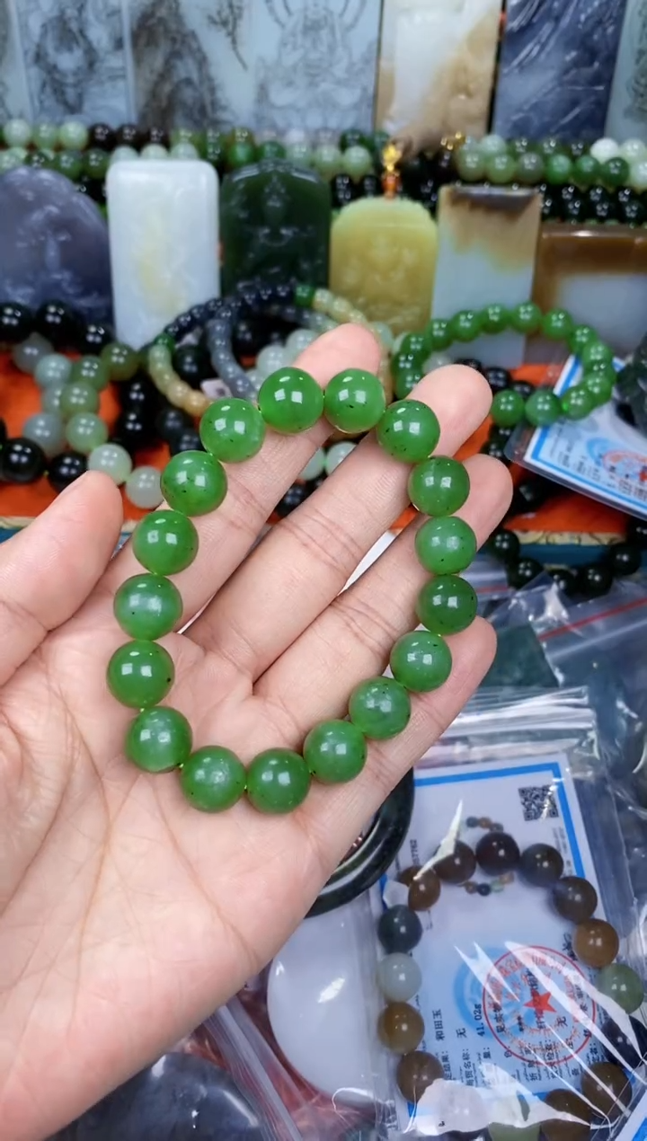 颈饰未镶嵌和田玉和田玉