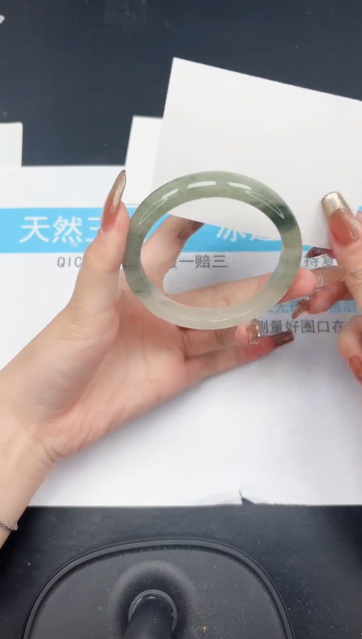 【闪购商品】石英质玉手镯未镶嵌417-60.8