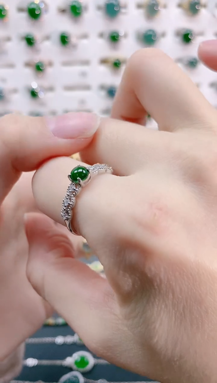 【闪购商品】翡翠戒指银S925镶嵌天然翡翠