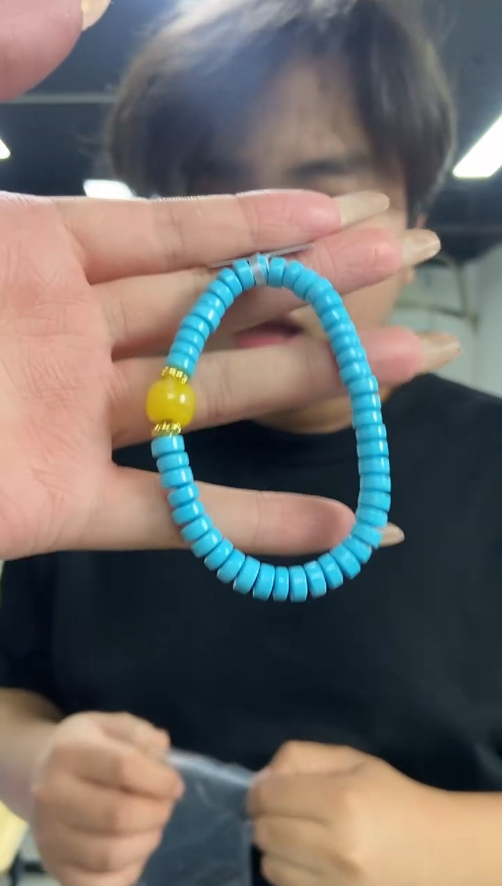 【闪购商品】蜜蜡裸石未镶嵌多样性发其一颜色微差