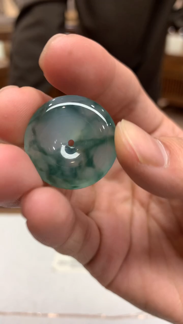 【闪购商品】翡翠吊坠(不含链)未镶嵌平安扣