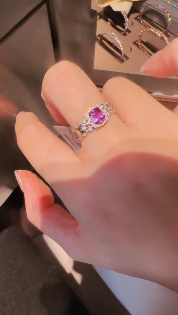 【闪购商品】彩色蓝宝石戒指18K金镶嵌精选H 深紫方形戒指1.03