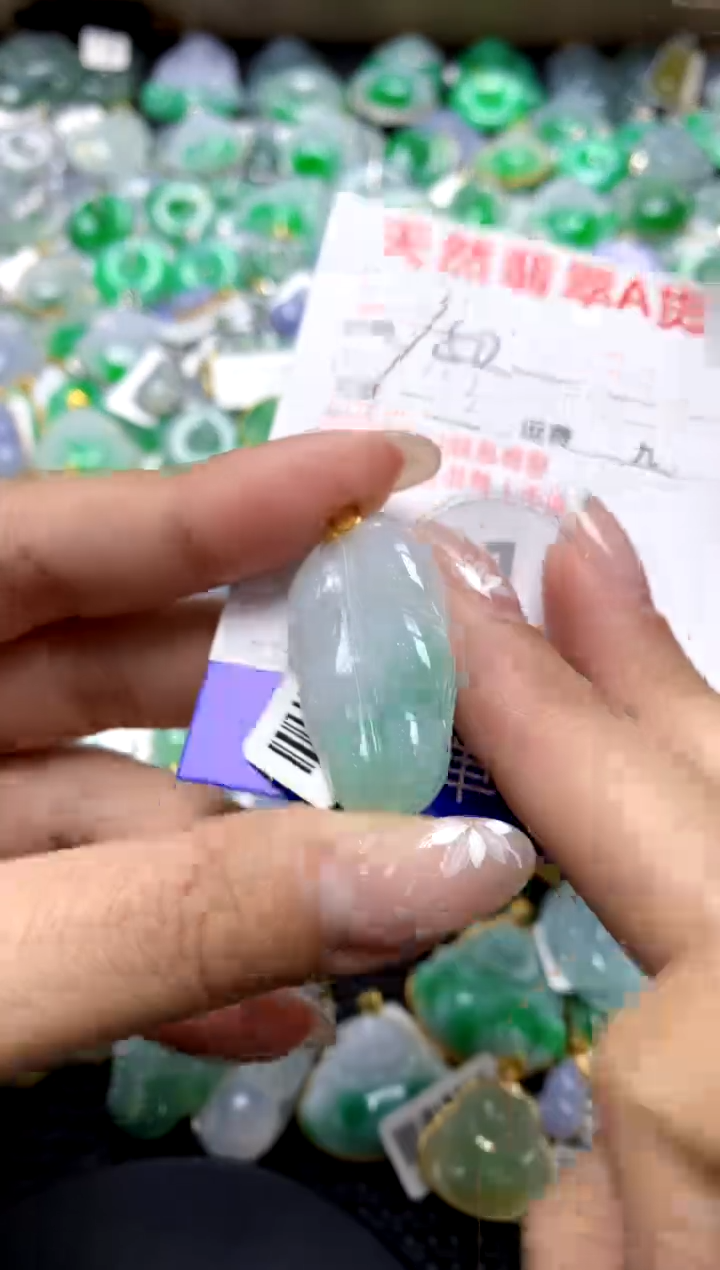 【闪购商品】翡翠颈饰18K金镶嵌1111111111111