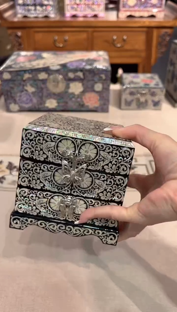 【闪购商品】黑底龙凤·弘贝雅螺钿漆器文化馆