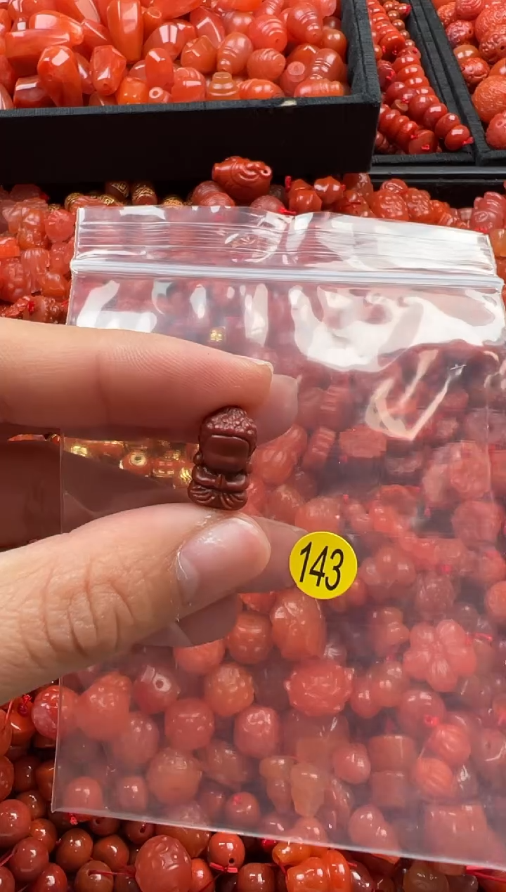 【闪购商品】南红玛瑙颈饰未镶嵌1