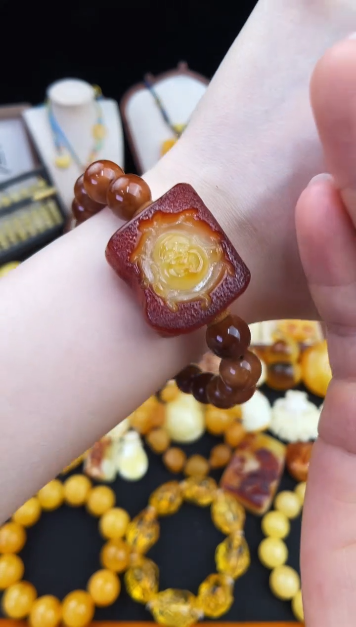 琥珀未镶嵌珠宝奇石柒月