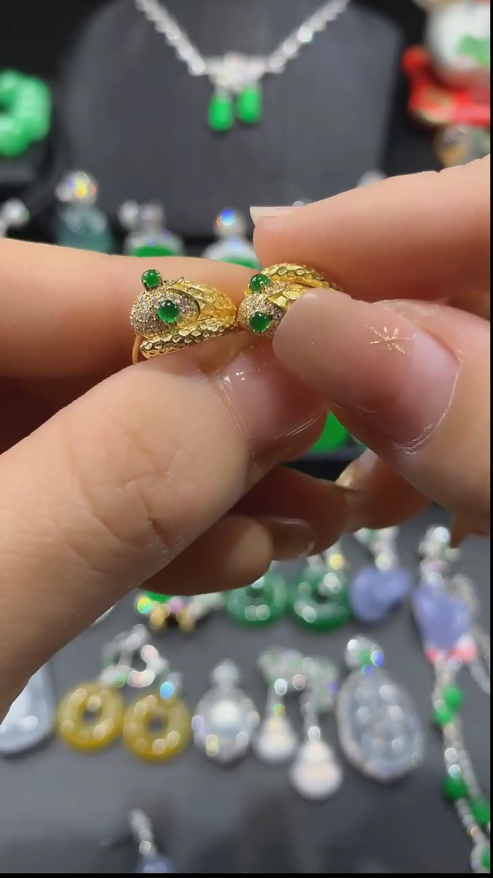 【闪购商品】翡翠耳饰18K金镶嵌耳包