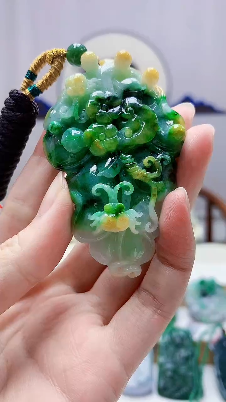 未镶嵌定制翡翠4852zm-毛货挂件73