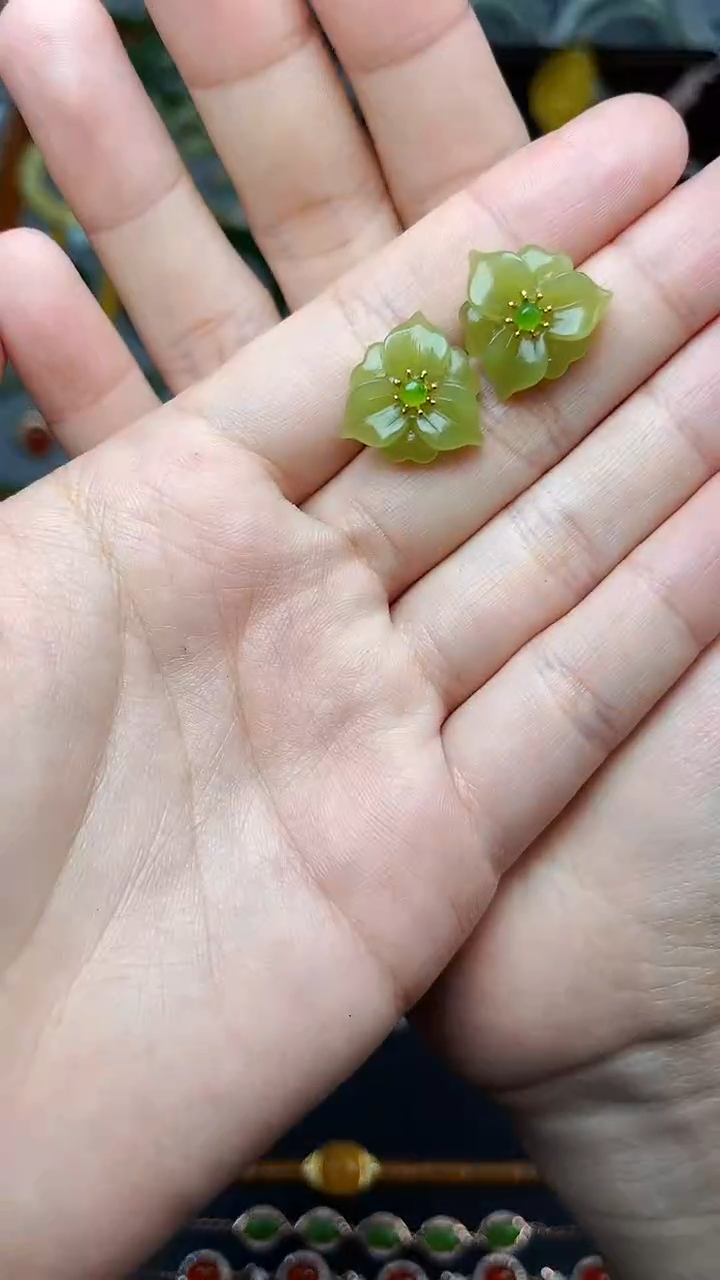 银S925镶嵌和田玉耳饰花花耳钉 06