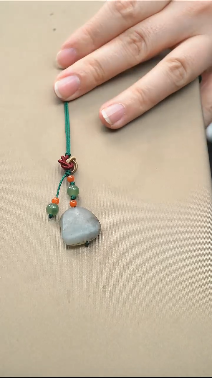 和田玉未镶嵌颈饰手机链