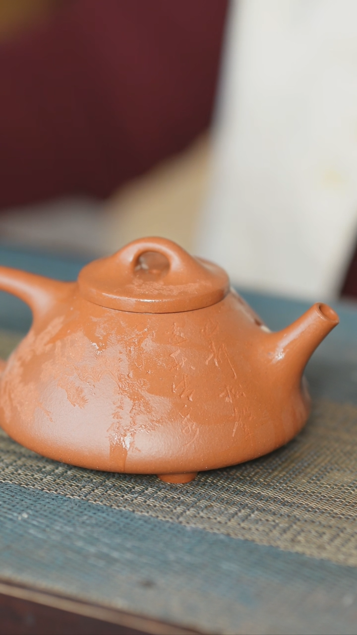 【闪购商品】喀左紫砂真不错，主播就是做壶的