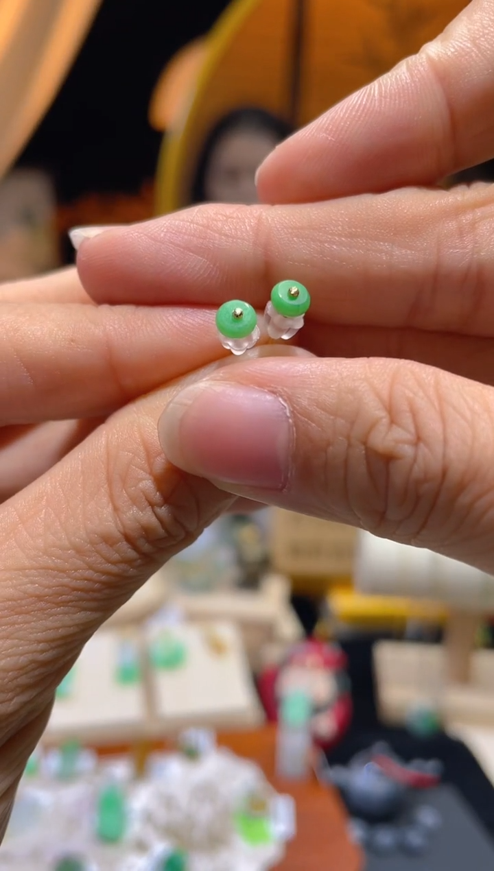 【闪购商品】翡翠颈饰18K金镶嵌假一赔三