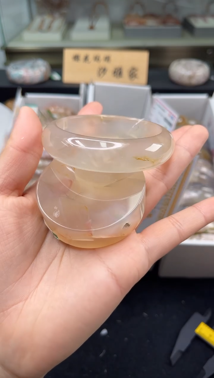 未镶嵌手镯石英质玉56圈口（赠品镯心）6648646