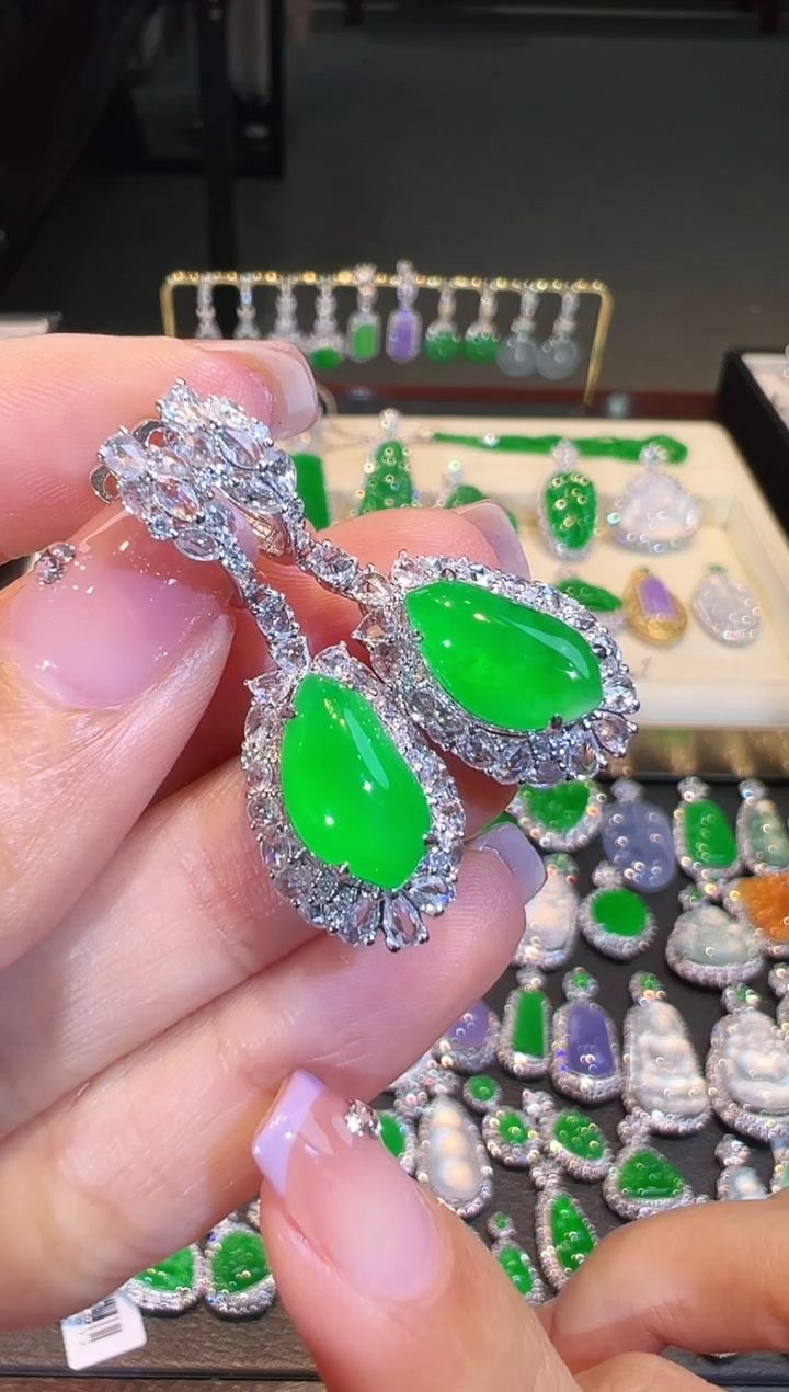 【闪购商品】翡翠耳饰18K金镶嵌翡翠