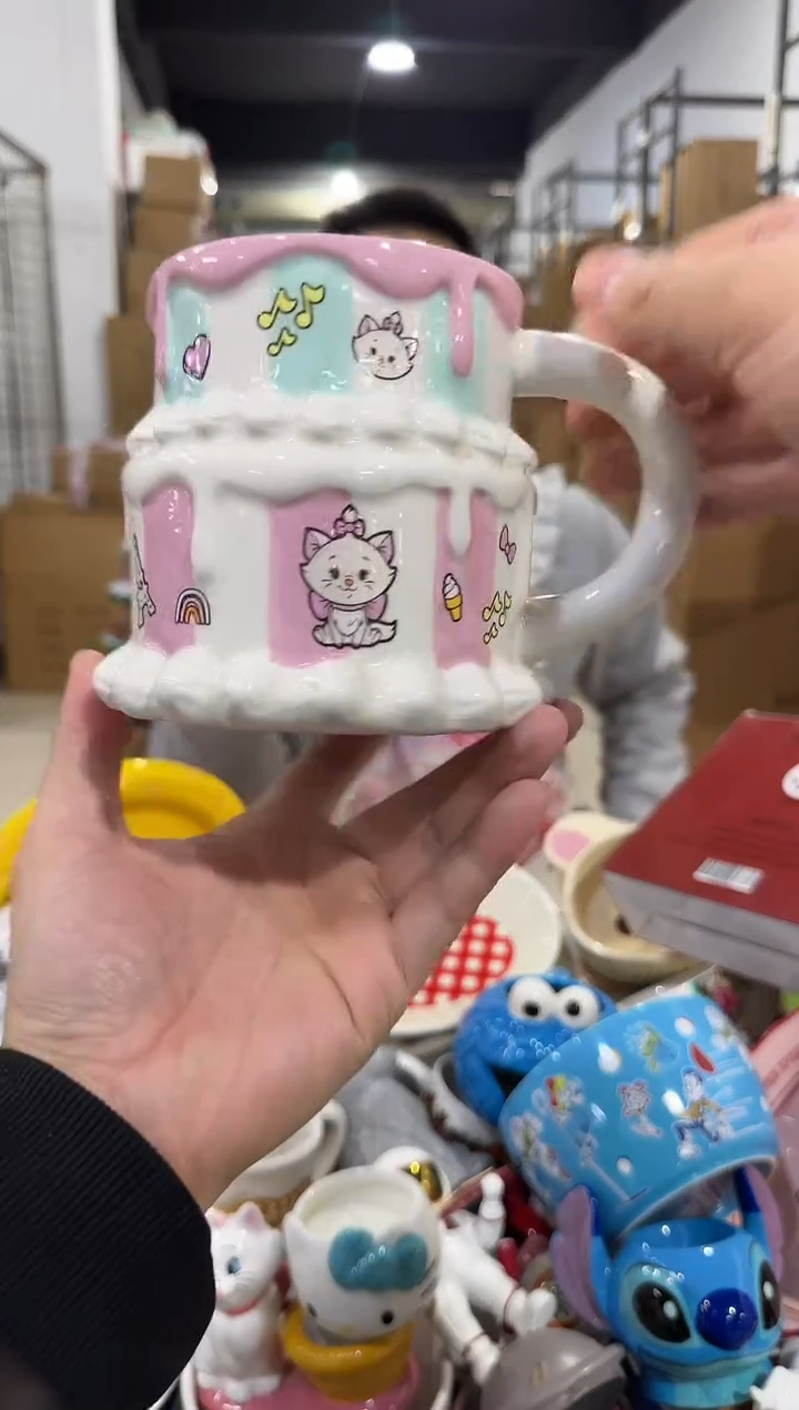 瓷片玛丽猫双层蛋糕水杯