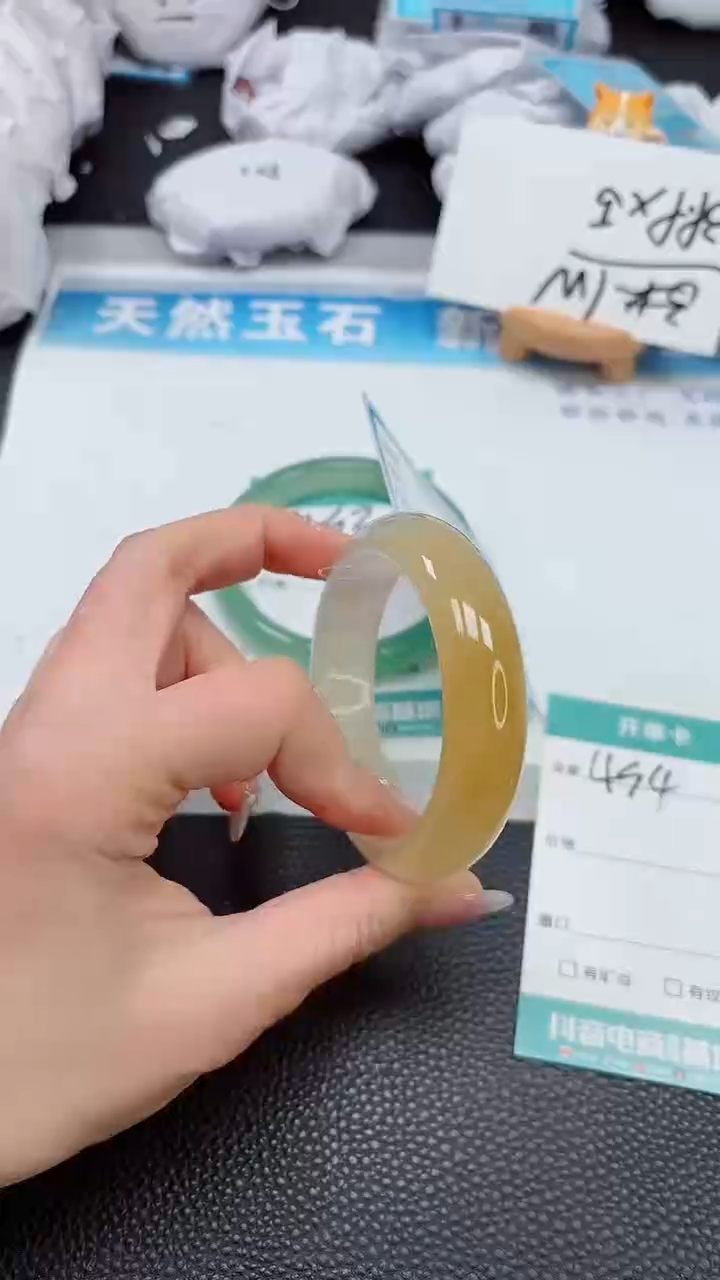 【闪购商品】石英质玉手镯未镶嵌494