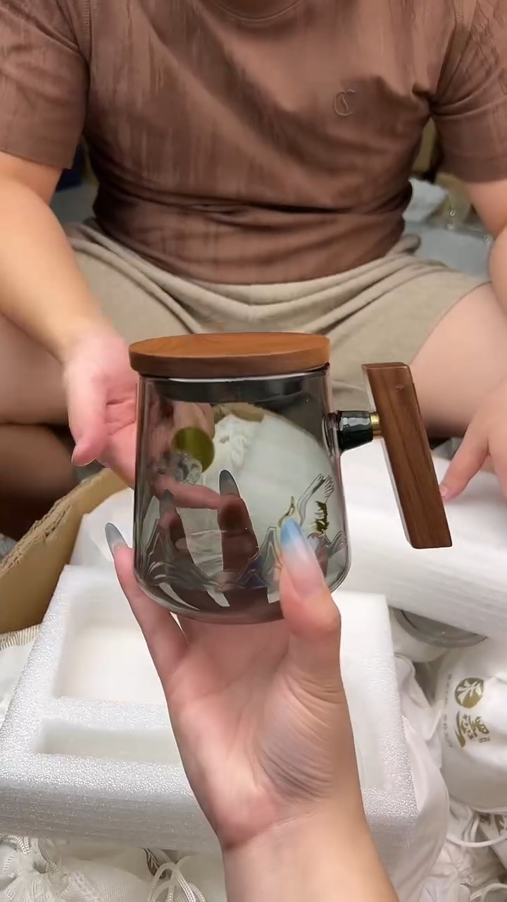 无标 烟灰色办公杯