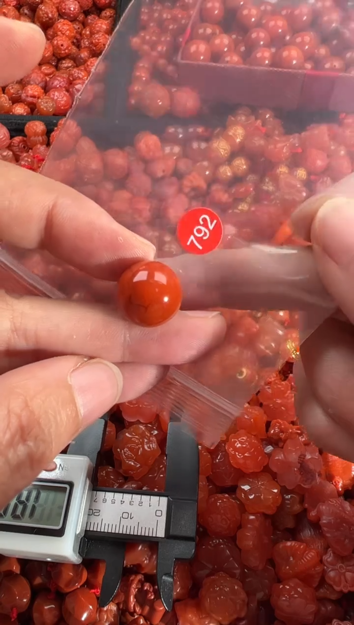 【闪购商品】南红玛瑙颈饰合金2