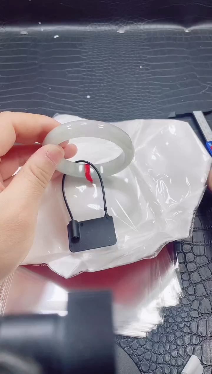 非金属无小哥50号手镯58.2圈口