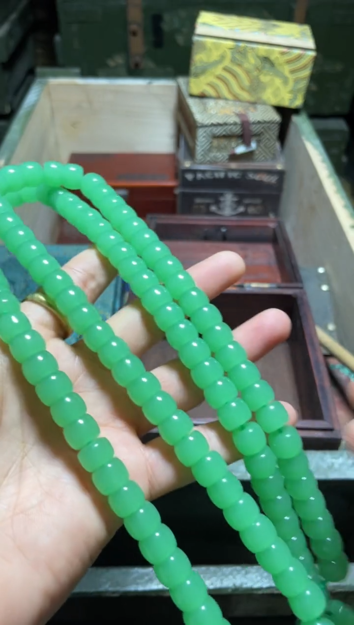 【闪购商品】绿老型珠项链1件