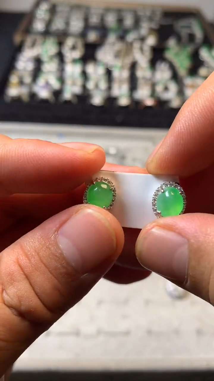 翡翠银S925镶嵌耳饰满色