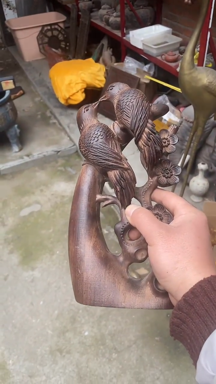 【闪购商品】香榧木木雕新年快乐 香木摆件