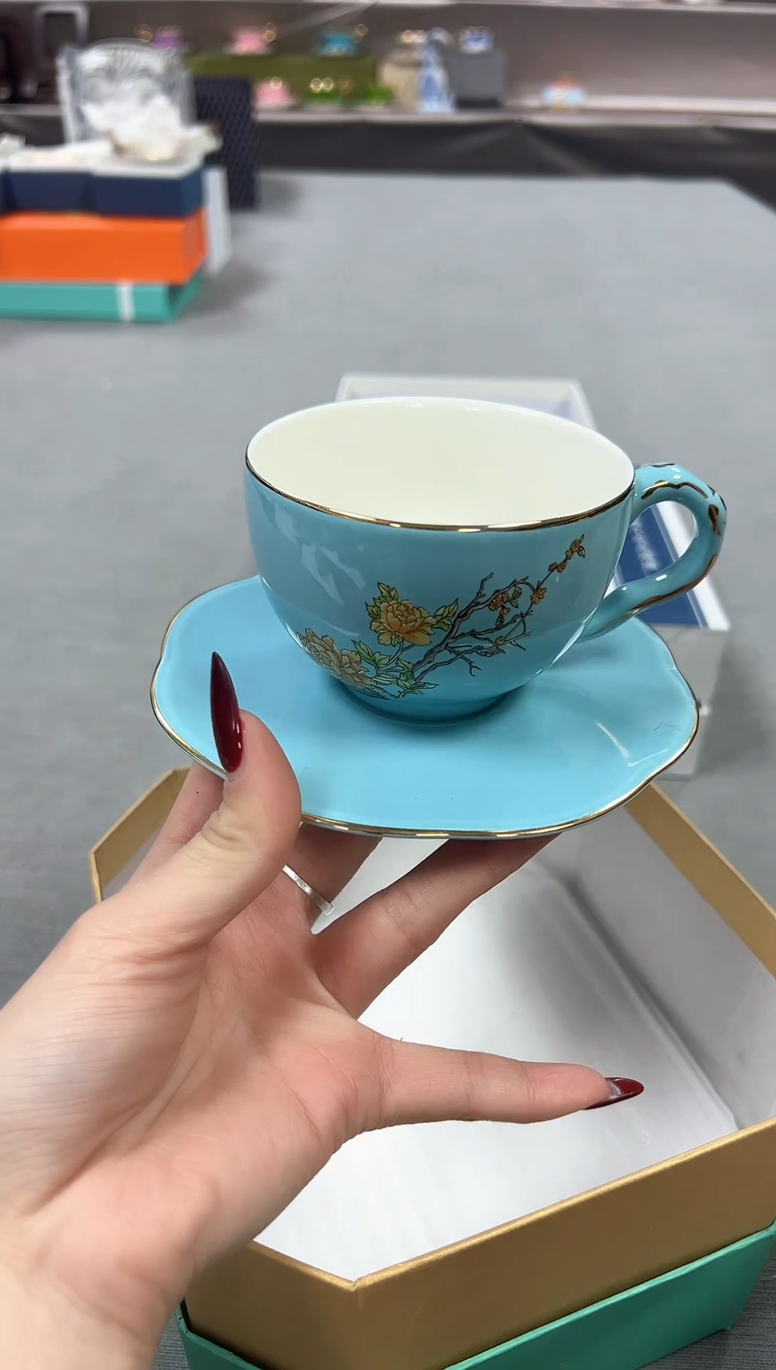 【闪购商品】瓷片新号开播不计成本欢迎点菜！