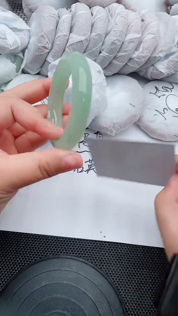 未镶嵌手镯石英质玉134-54-55