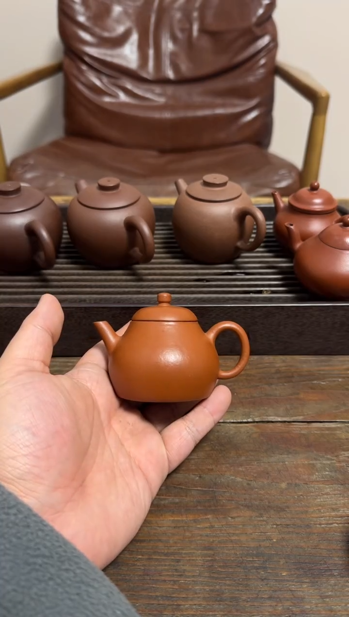 茶壶紫砂朱泥小半月壶70CC