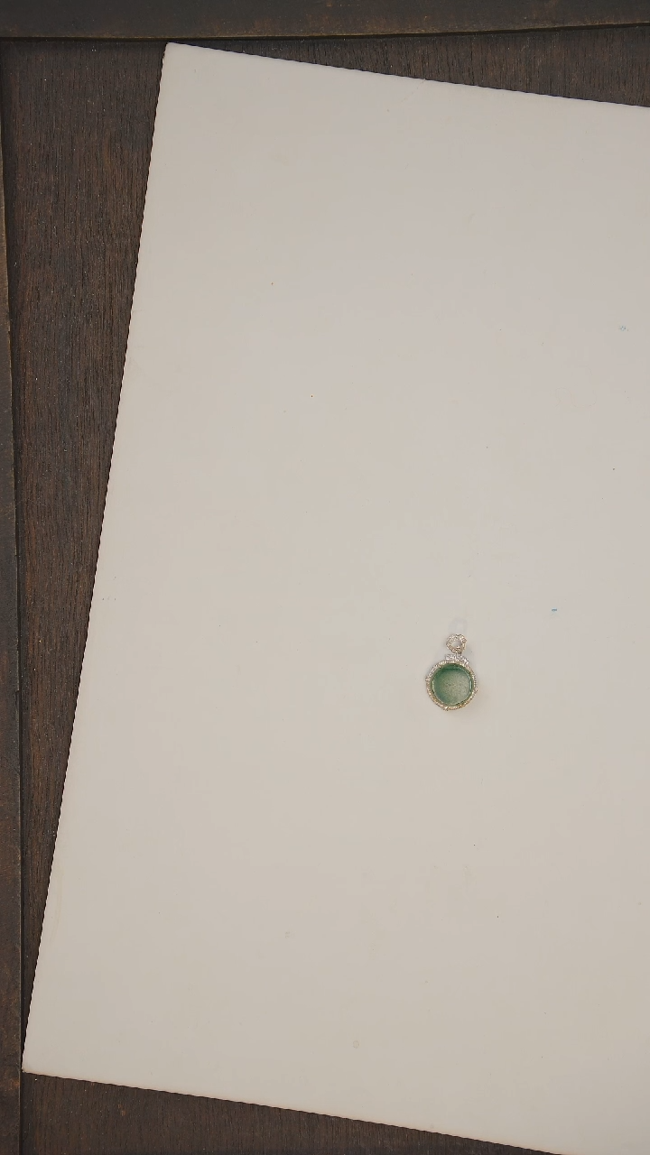 【闪购商品】翡翠吊坠(不含链)18K金镶嵌吊坠