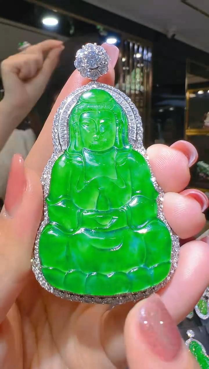 【闪购商品】翡翠吊坠(赠链)银S925镶嵌041